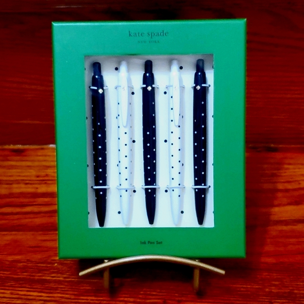 NWT: KATE SPADE ♠️  NEW YORK BLACK DOT PEN SET